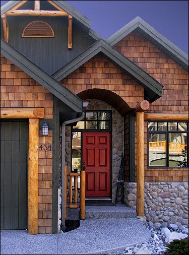 Builder of custom homes in mountain town of Canmore, Alberta offers custom homes for sale